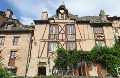 Visiter CONQUES dans l'Aveyron
