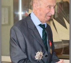 *Honneurs funèbres militaires rendus au professeur Guy Charmot   Compagnon de la Libération