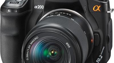 Le SONY ALPHA 200, reflex d'entrée de gamme de sa marque.
