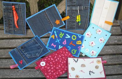 Cartes postales en tissu