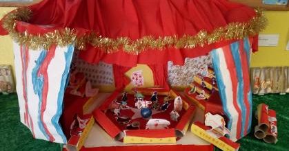 Le cirque : expos des Maternelles et des primaires (Classes parties en classe transplantée)