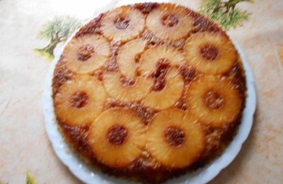 Le gäteau à l'ananas retourné de grand mère 