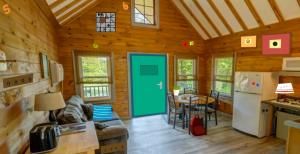 Genie Rental cottage room escape