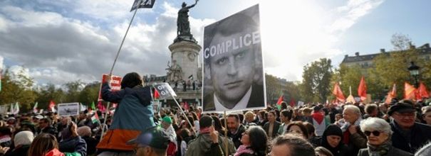  A Paris, une foule pro-palestinienne pour dire "stop au massacre à Gaza"