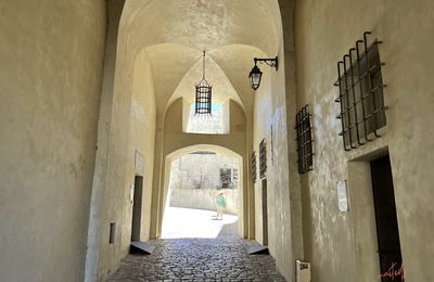 Dans les rues de la citadelle de Calvi