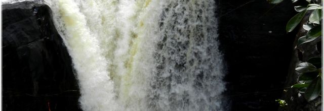 CHUTES DE LA RIVIERE   NAMORONA