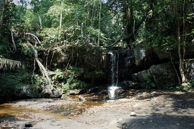 La Rivière aux 1000 Lingas (Kbal Spean) - Cambodge (Scan de photos papier)