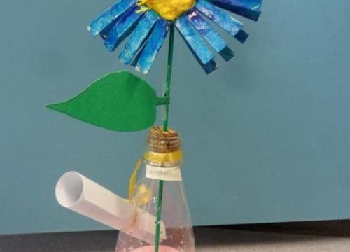 * Bricolage: un vase fleuri (fête des mamans 2013)