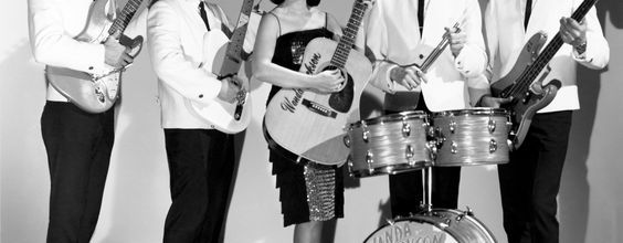 photo wanda jackson -the Partytimers