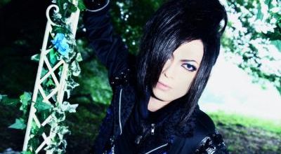 HIDE-ZOU