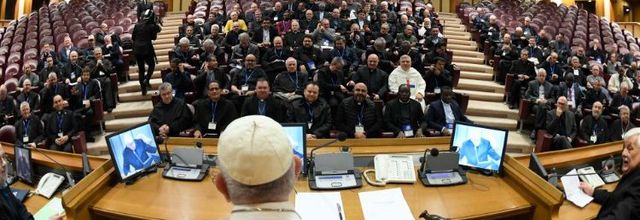 Le Pape aux religieux: favoriser l’écoute dans l’exercice de l’autorité - VA