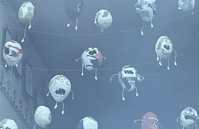 Monstres à la manière de Polly Vogel