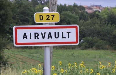 AIRVAULT (DEUX-SÈVRES) (1/2)