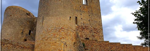 1029 - Semur en Brionnais en Saône-et-Loire (71)