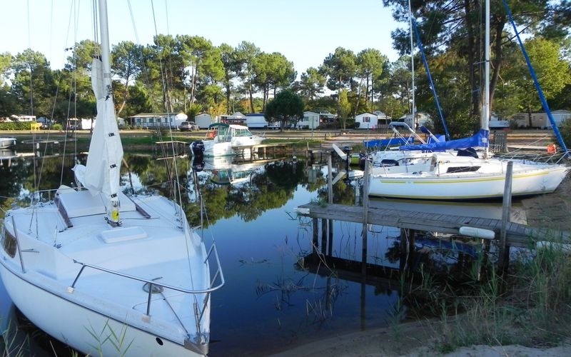 Reflets au port de Biscarrosse-Navarosse dept 40