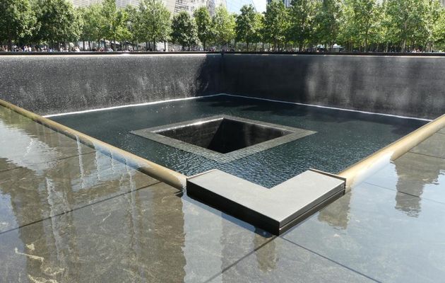 GROUND  ZERO - MEMORIAL