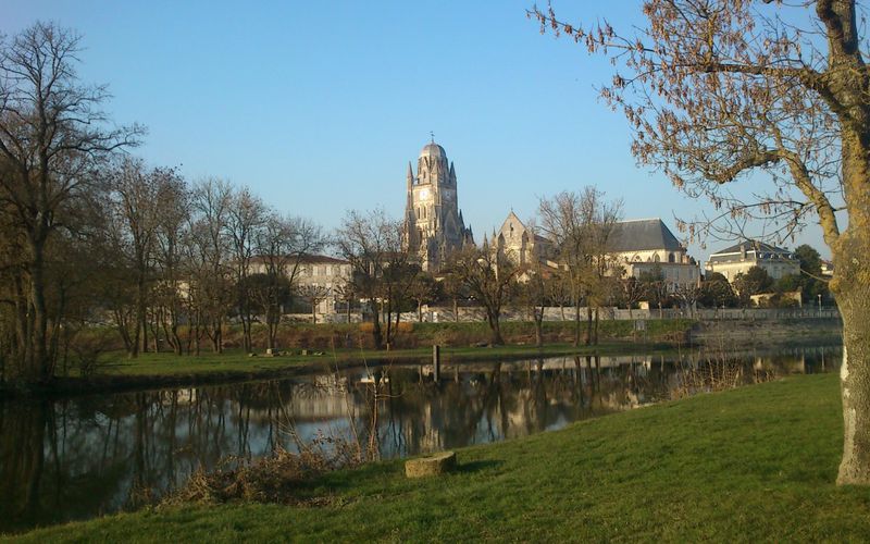 Saintes dept 17