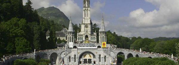 Solidarité avec le Japon : Prière continue à Lourdes