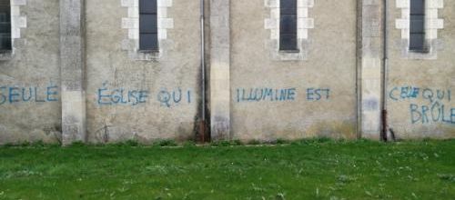 Eglise taguée...