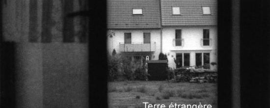 Terre étrangère