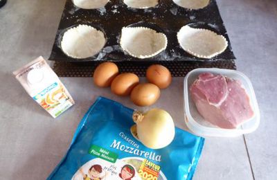 Des Quiches feuilletées Lardons Oignons et Mozzarella