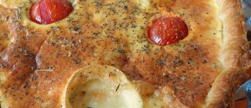 Quiche au thon, tomates cerises & chèvre