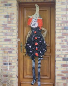 Halloween à la porte de la maison...