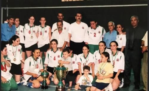 2002 MCA Dames Vainqueur de la Coupe d'Algérie  