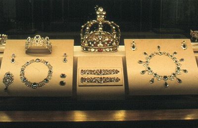 Le VOL des BIJOUX de la COURONNE 1792