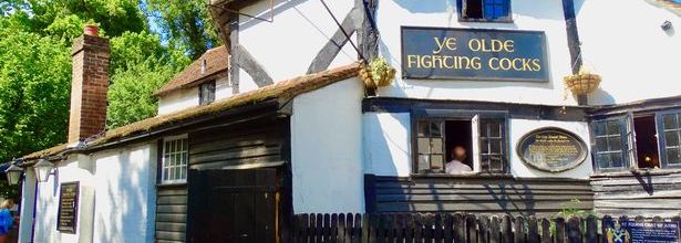 Le Ye Olde Fighting Cocks ferme ses portes !