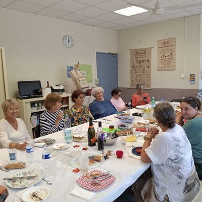 Repas de rentrée et préparation de l'exposition du 20ème anniversaire