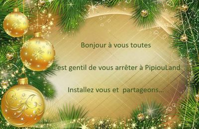 Village, sapin et décos de Noël