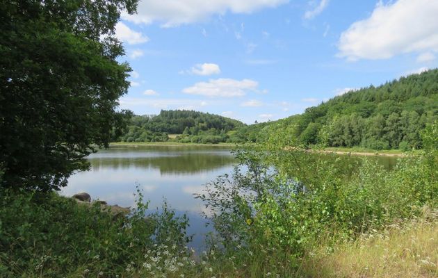 le lac de Chamboux en reflets