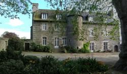 - Tressaint, ses chapelles seigneuriale et paroissiale , ses gens et son manoir