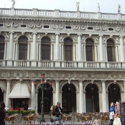 ITALIE VENISE PIAZZA SAN MARCO