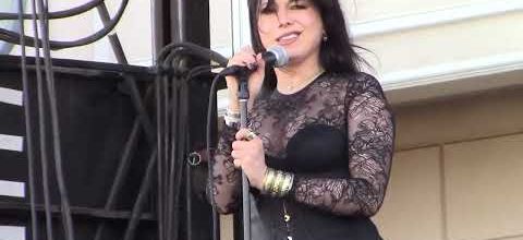 Imelda May sings "Ain't No Turning Back"