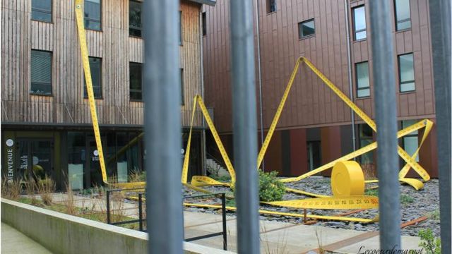 Nantes / "Mètre à ruban"