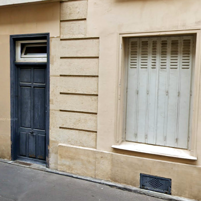 Rue Sarasate : "J'habite seul avec maman..."