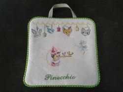 Pinocchio, en voici, en voilà.