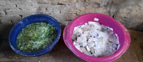 Papier recyclé : bains vert et blanc