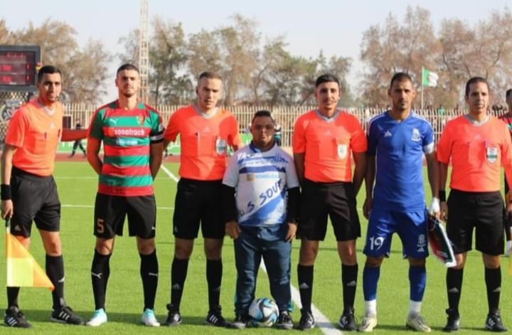 Samedi 25.11.2023 à Oued Souf Stade du 