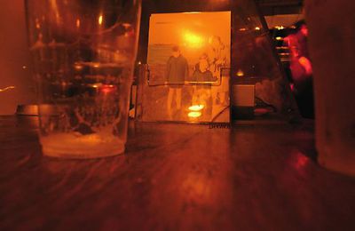 BRUXELLES, LE CORBEAU, LE RENARD ET LA BIÈRE