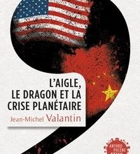 Download PDF L'aigle, le ragon et la crise planétaire