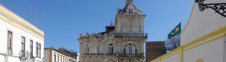Faro, une petite ville de l'Algarve