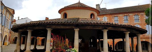 1058 - Auvillar, dans le Tarn-et-Garonne (82)