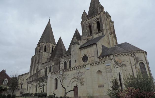 Loches dept 37 (2) l'eglise