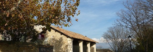 LES LAVOIRS DE CORNILLON-CONFOUX (13)