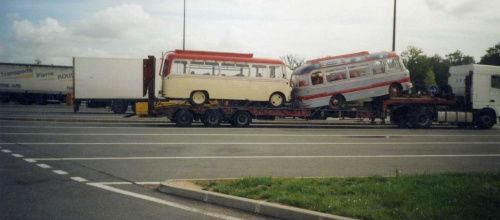 deux cars...!