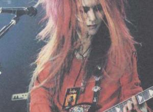 Hiddenface, pour le mémorial de Hide