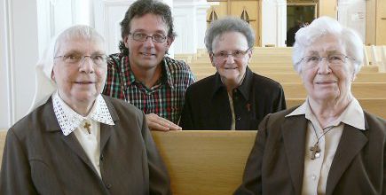 L'histoire des Petites Franciscaines racontée - Le Soleil
